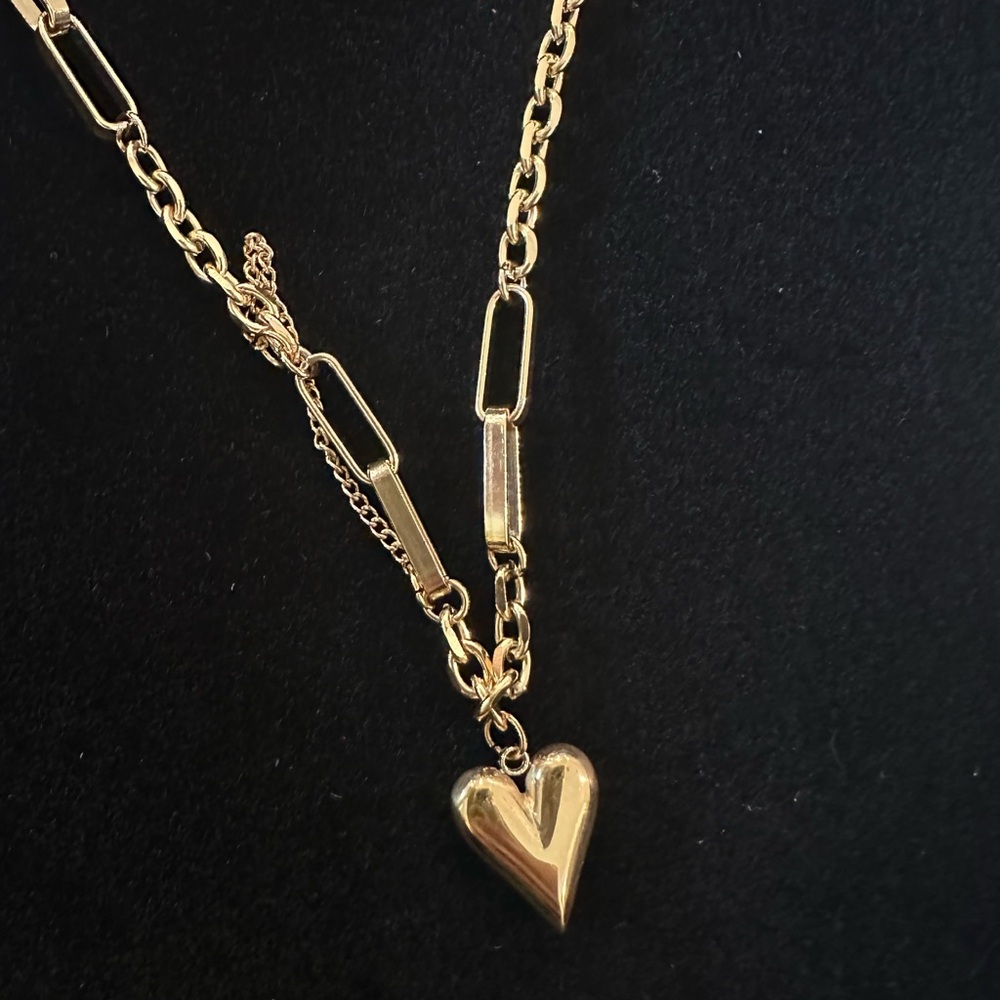 Gold Heart Pendant Necklace